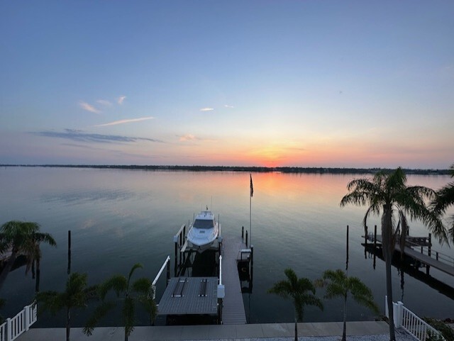 The OS 325 on a lift with sunset behind