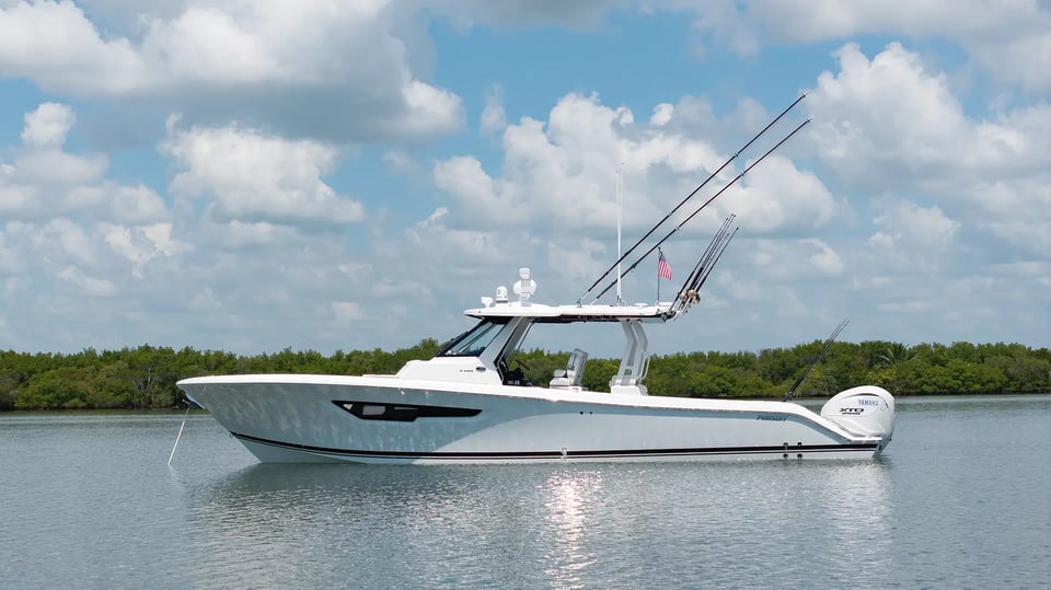 S 388 Sport Center Console profile