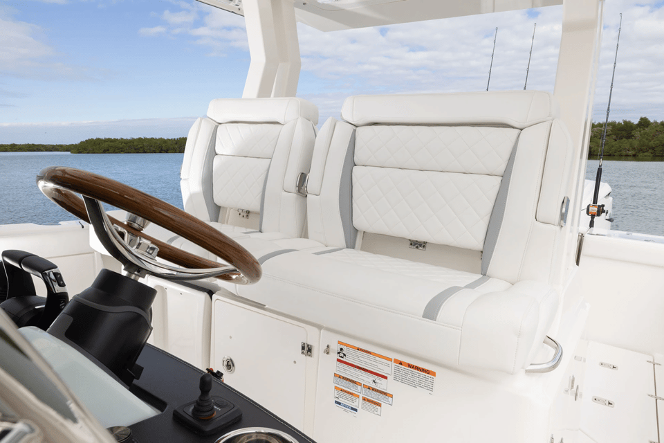Helm seating on Pursuit S 328