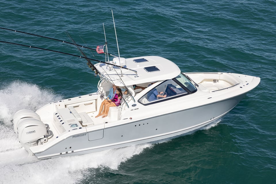 The new DC 306 from Pursuit Boats is the latest of our dual console models. 