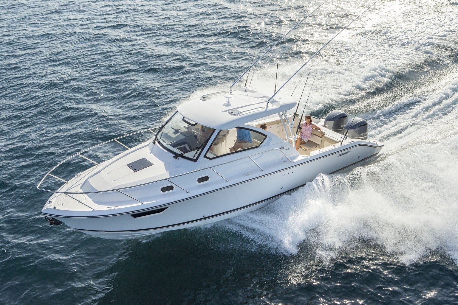 Conquer the open ocean with one of the best offshore fishing boats available today.